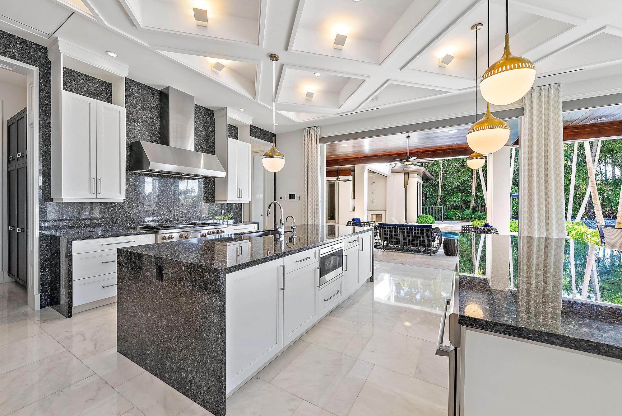 177 Commodore Drive
