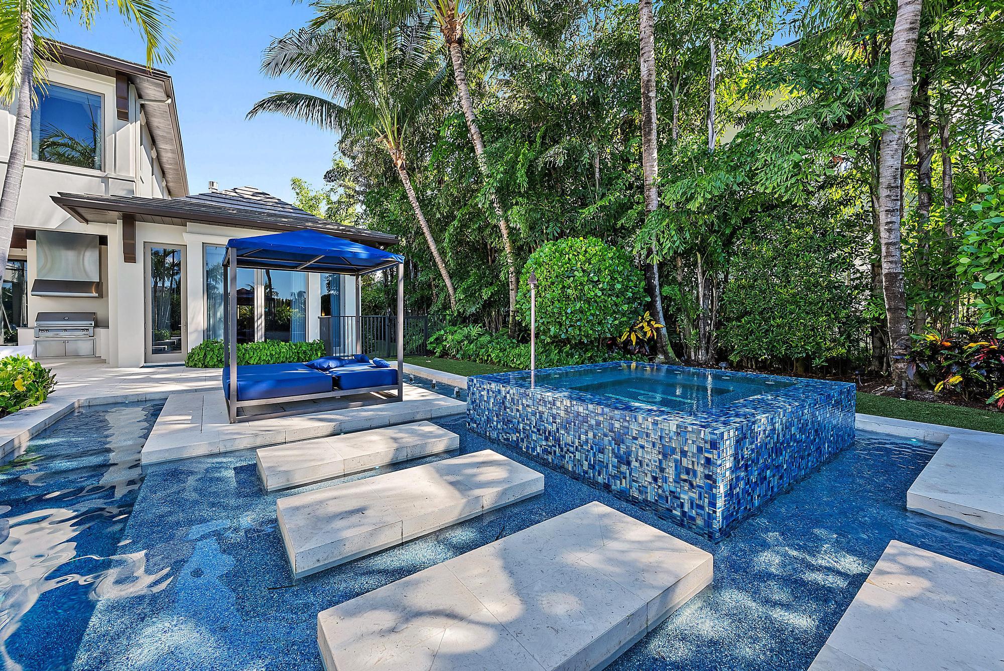 177 Commodore Drive