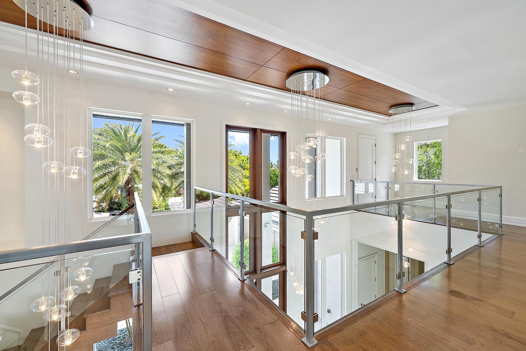 177 Commodore Drive