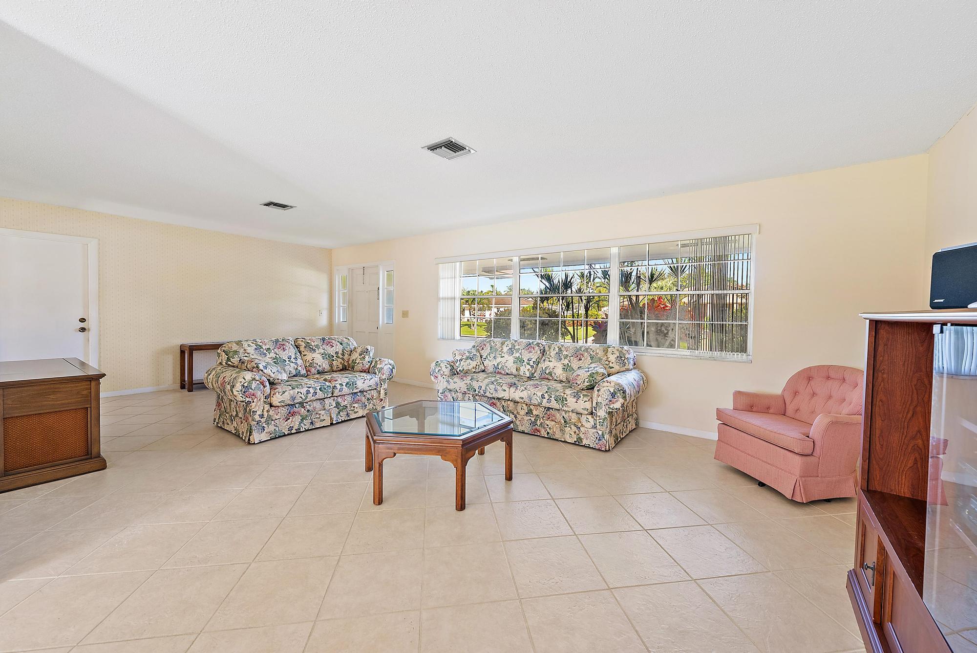 109 W Palmetto Road