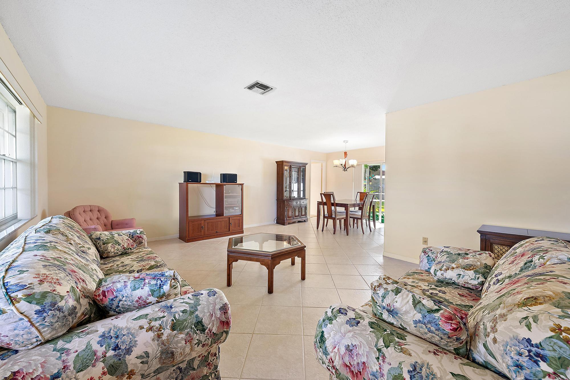 109 W Palmetto Road