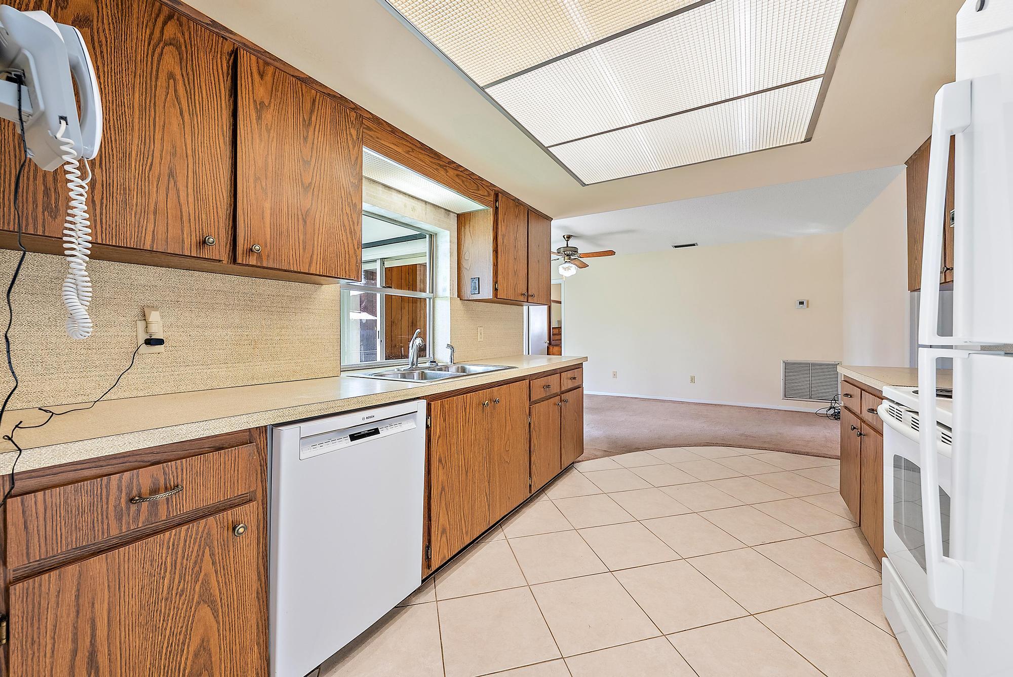 109 W Palmetto Road
