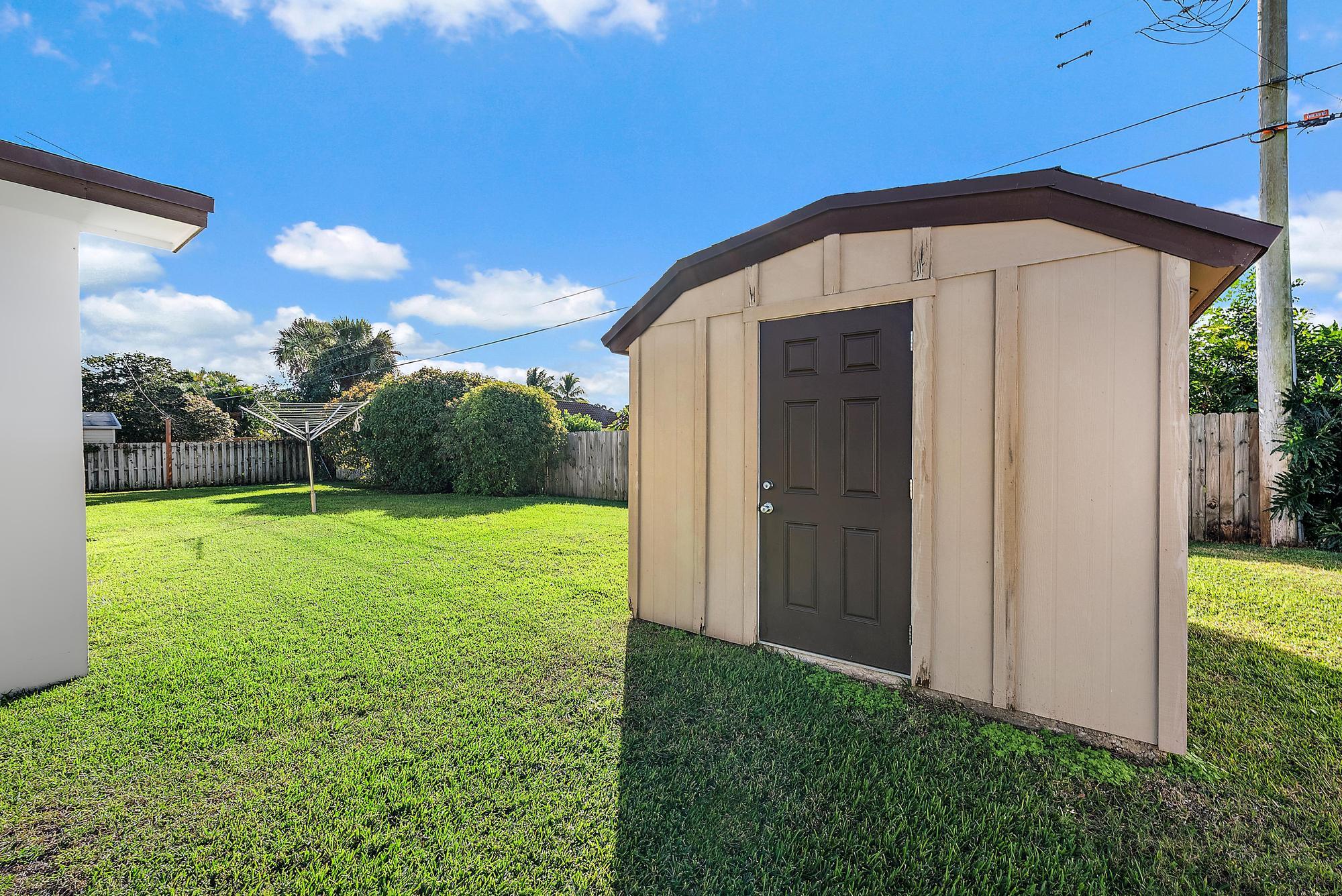 109 W Palmetto Road