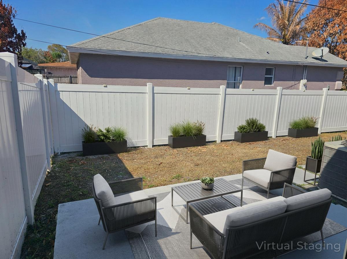 2574 SW Cameo Boulevard, Port St. Lucie