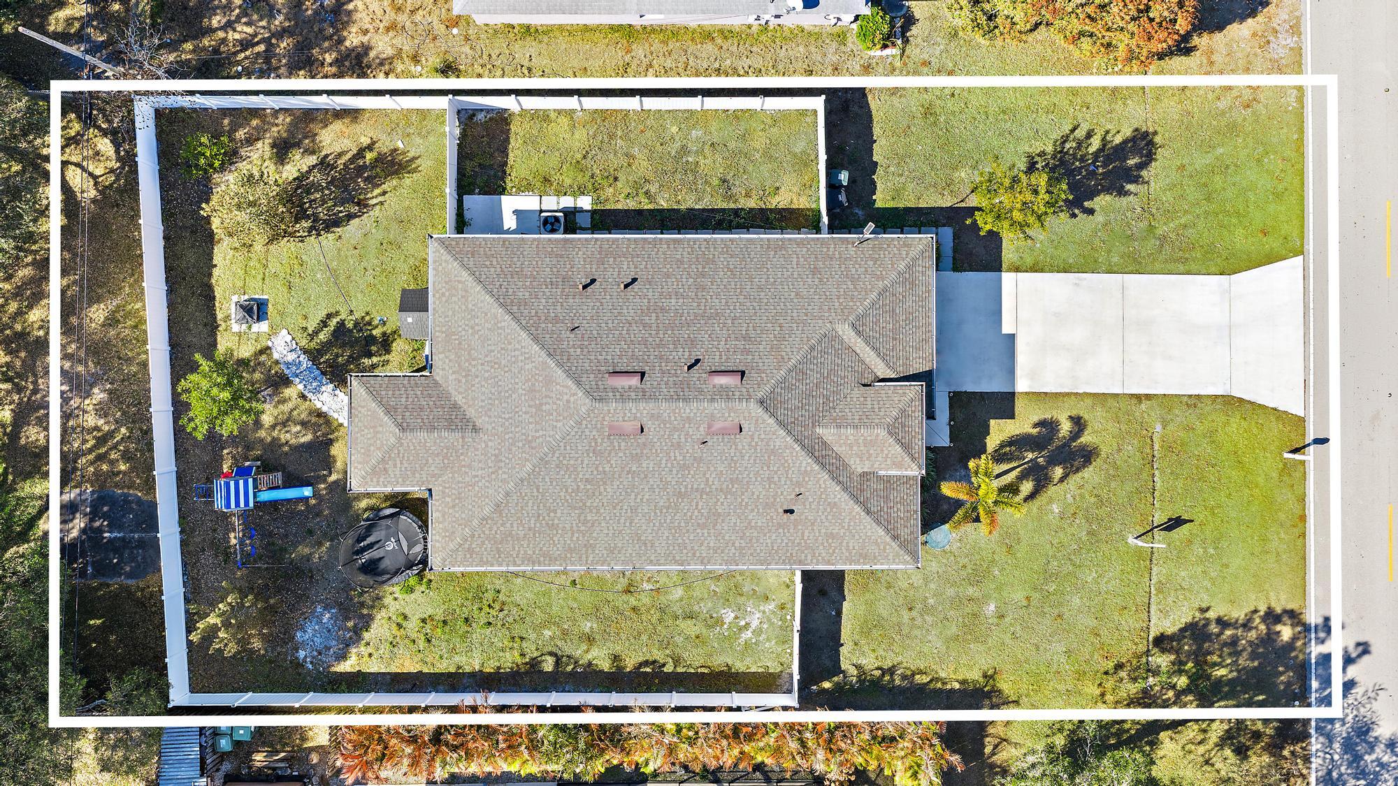 2574 SW Cameo Boulevard, Port St. Lucie