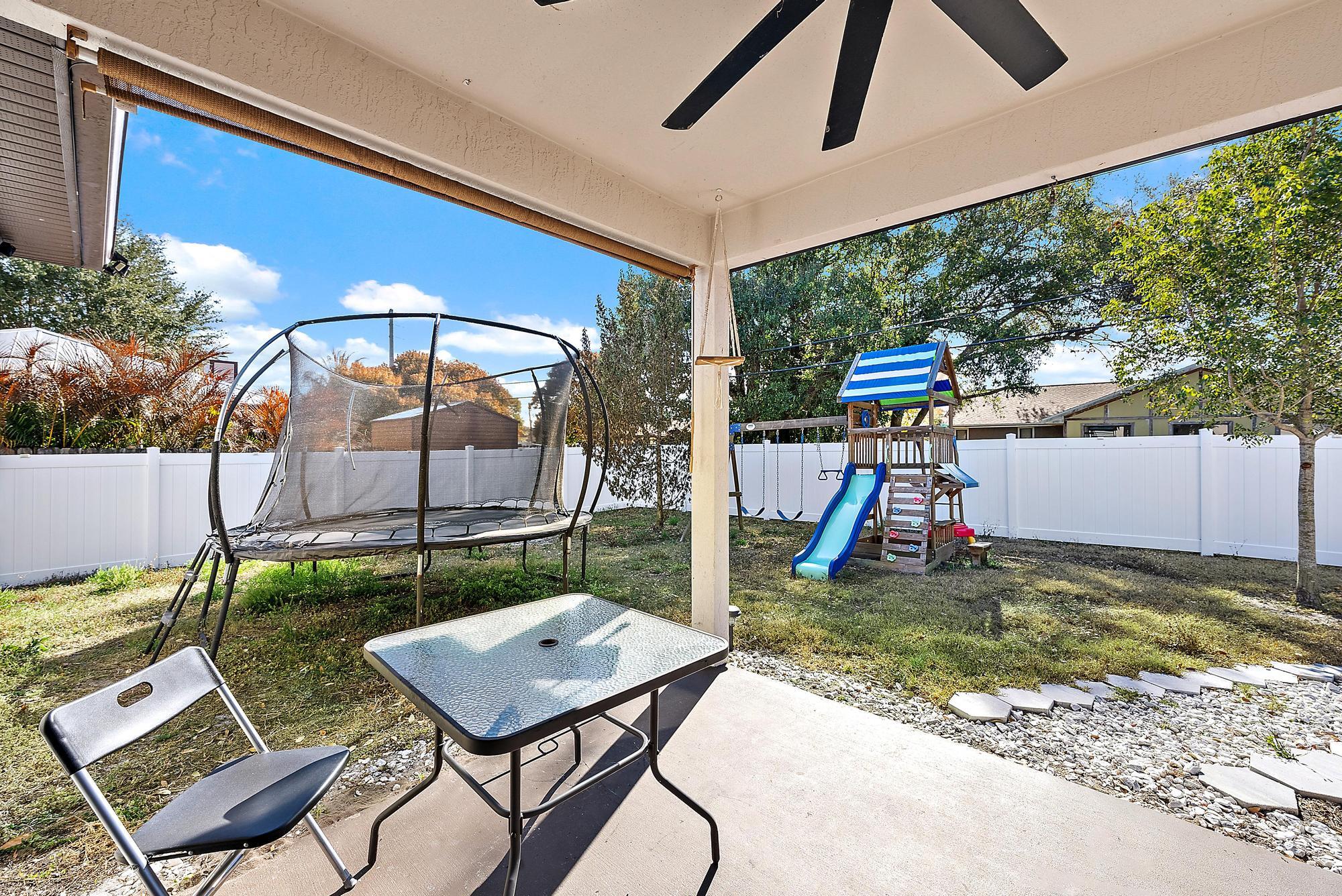 2574 SW Cameo Boulevard, Port St. Lucie