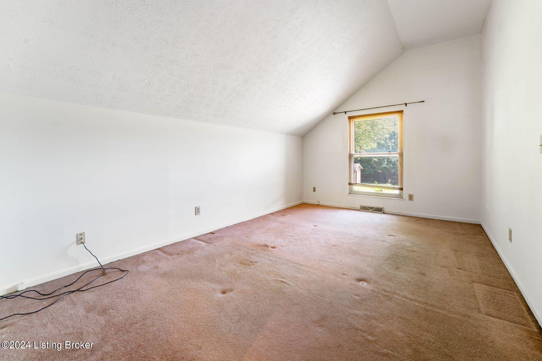 101 Kentucky Cir