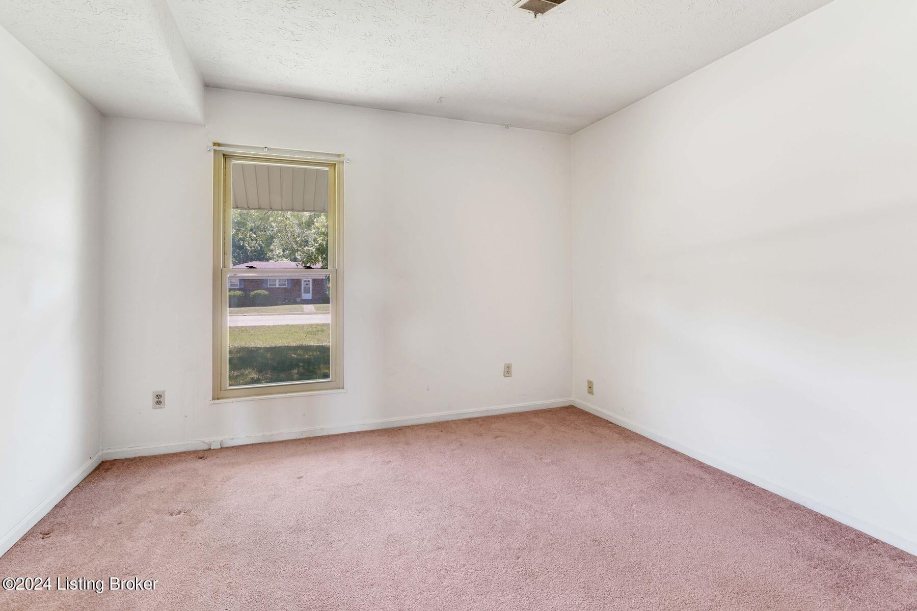 101 Kentucky Cir