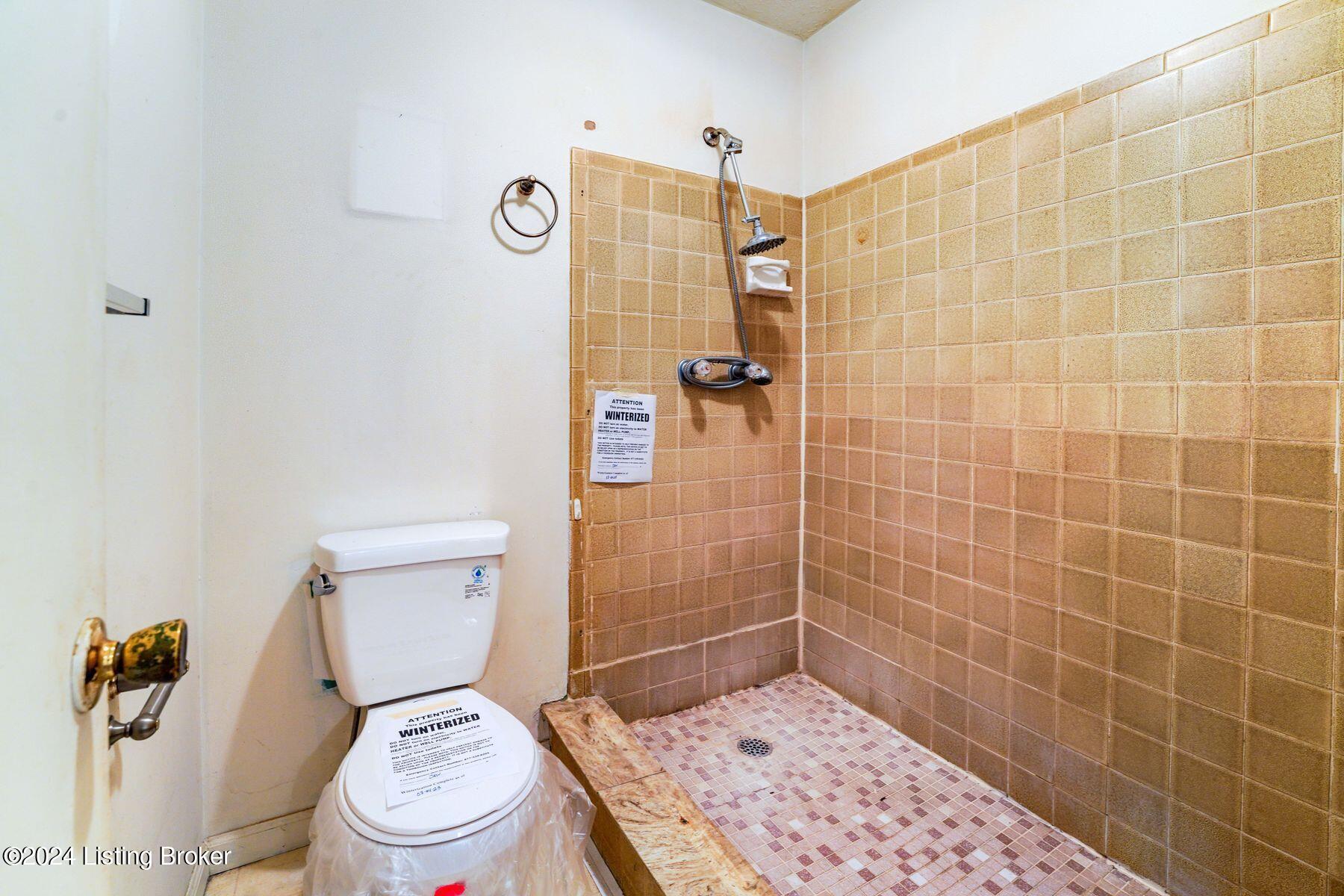 101 Kentucky Cir