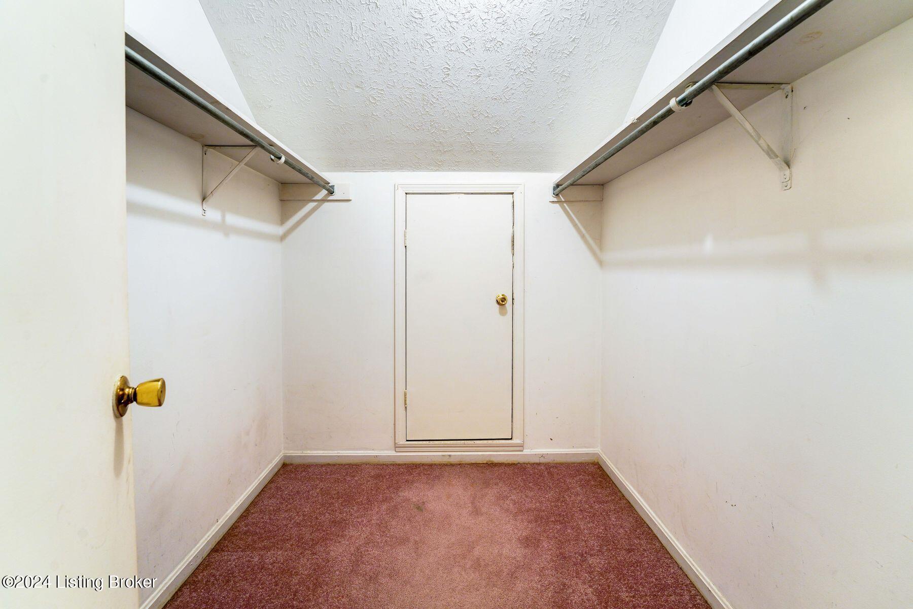 101 Kentucky Cir