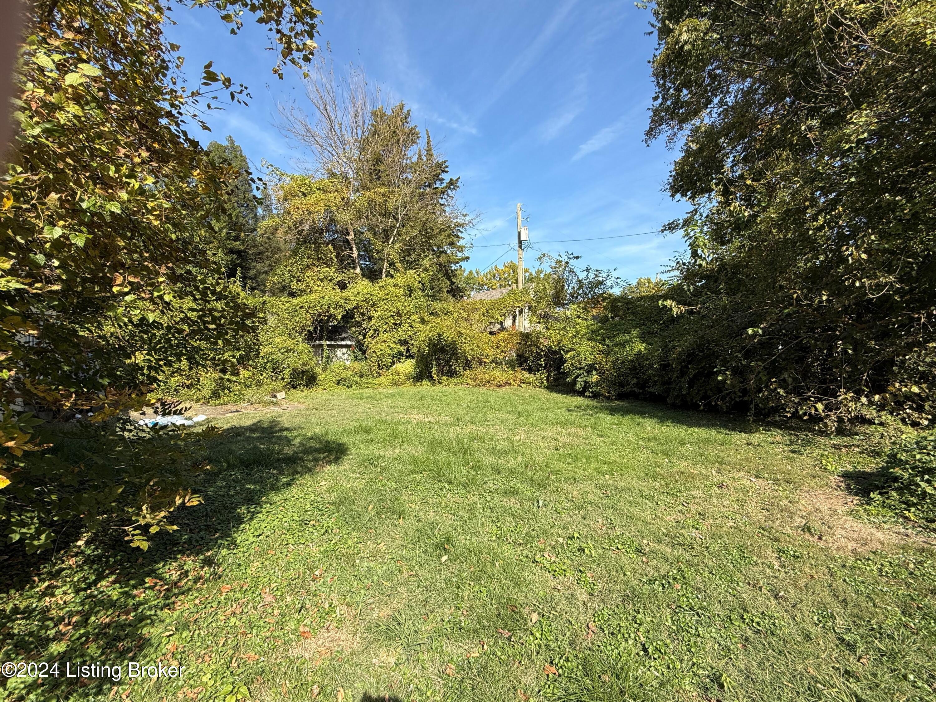 3207 Linnet Rd