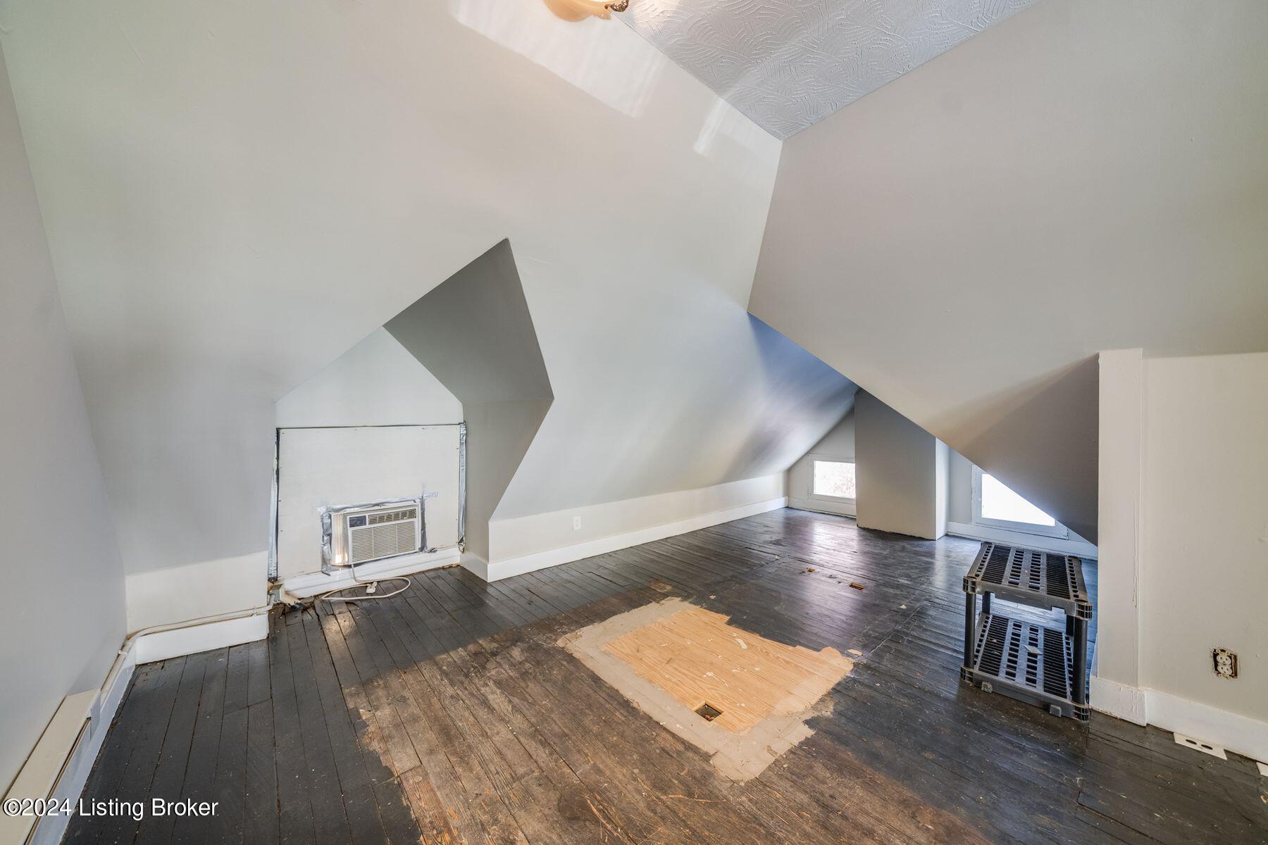 1318 Highland Ave