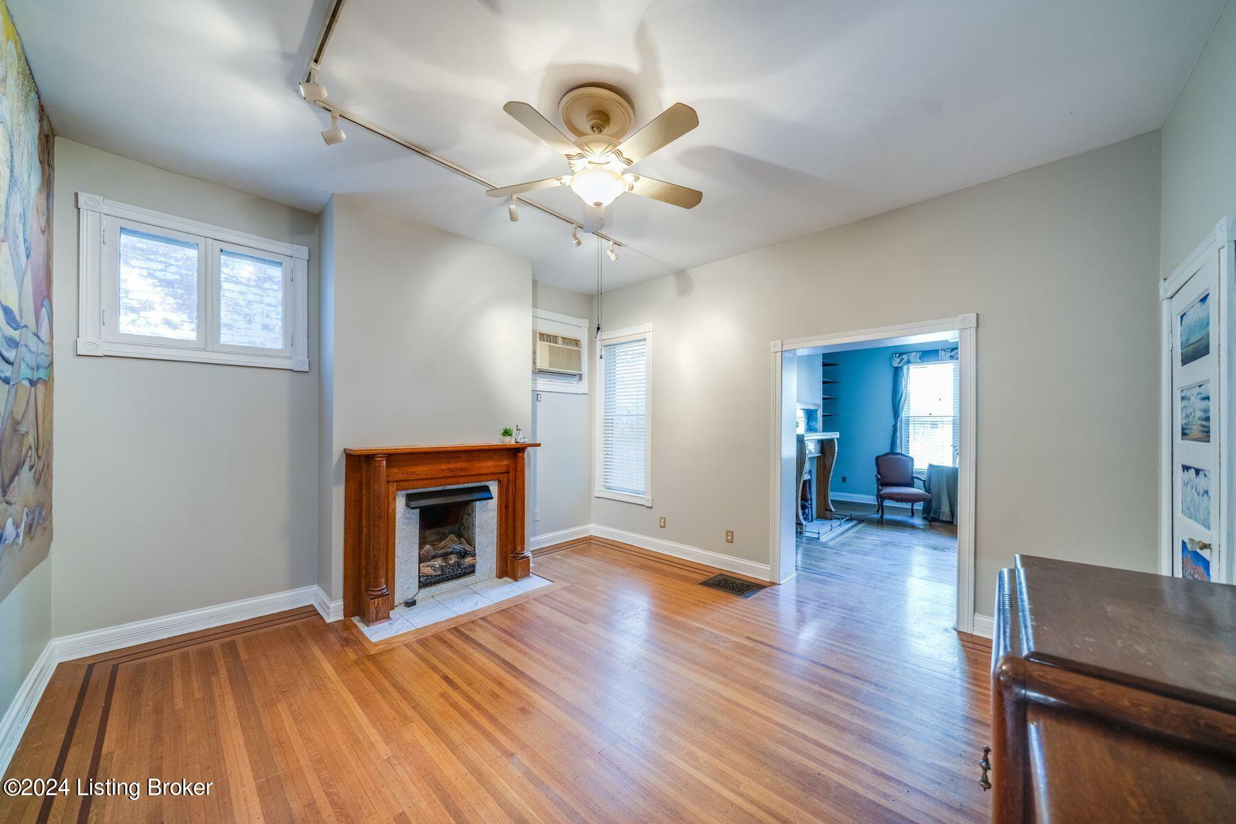 1318 Highland Ave