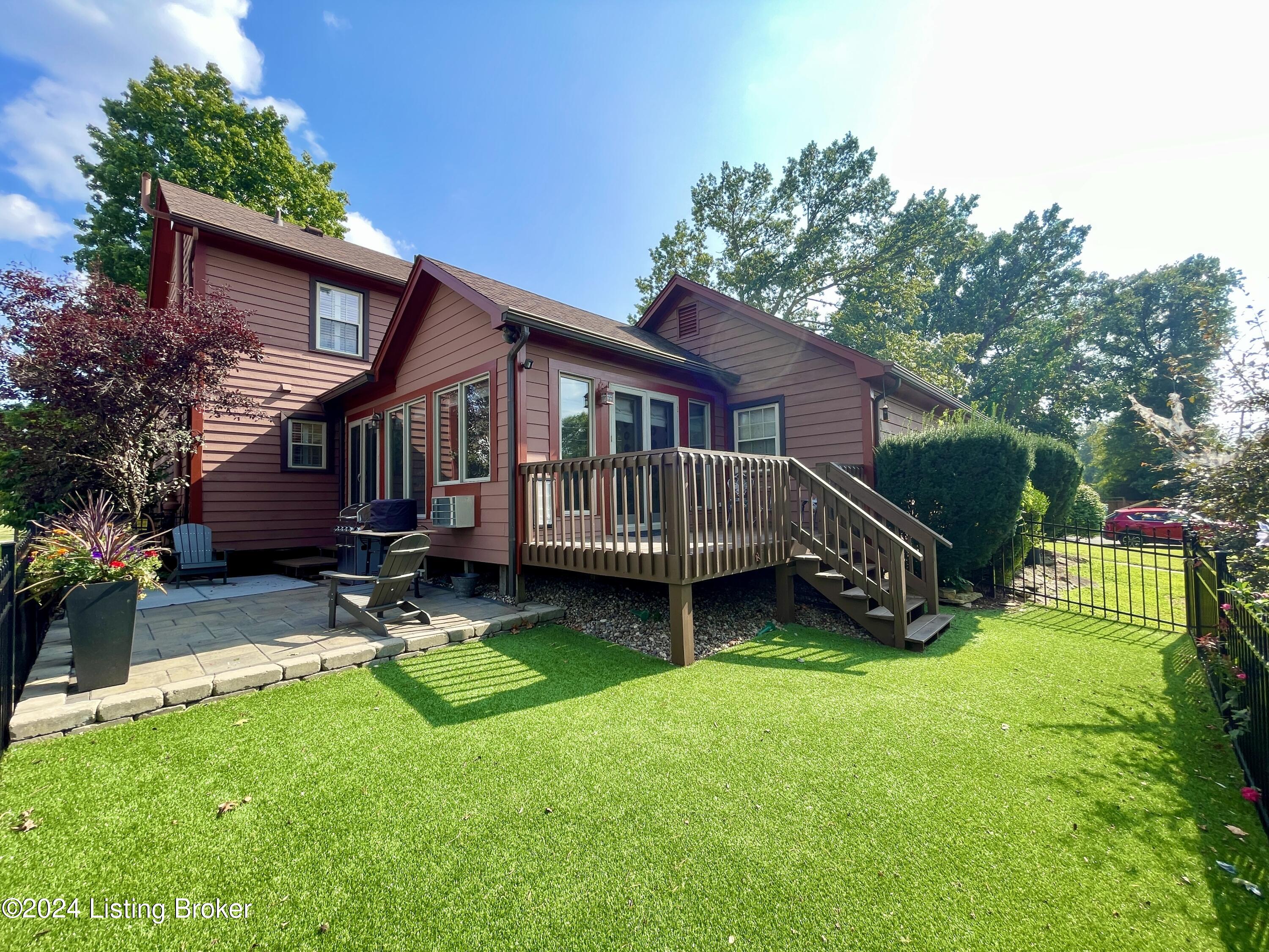 1828 Arboro Pl
