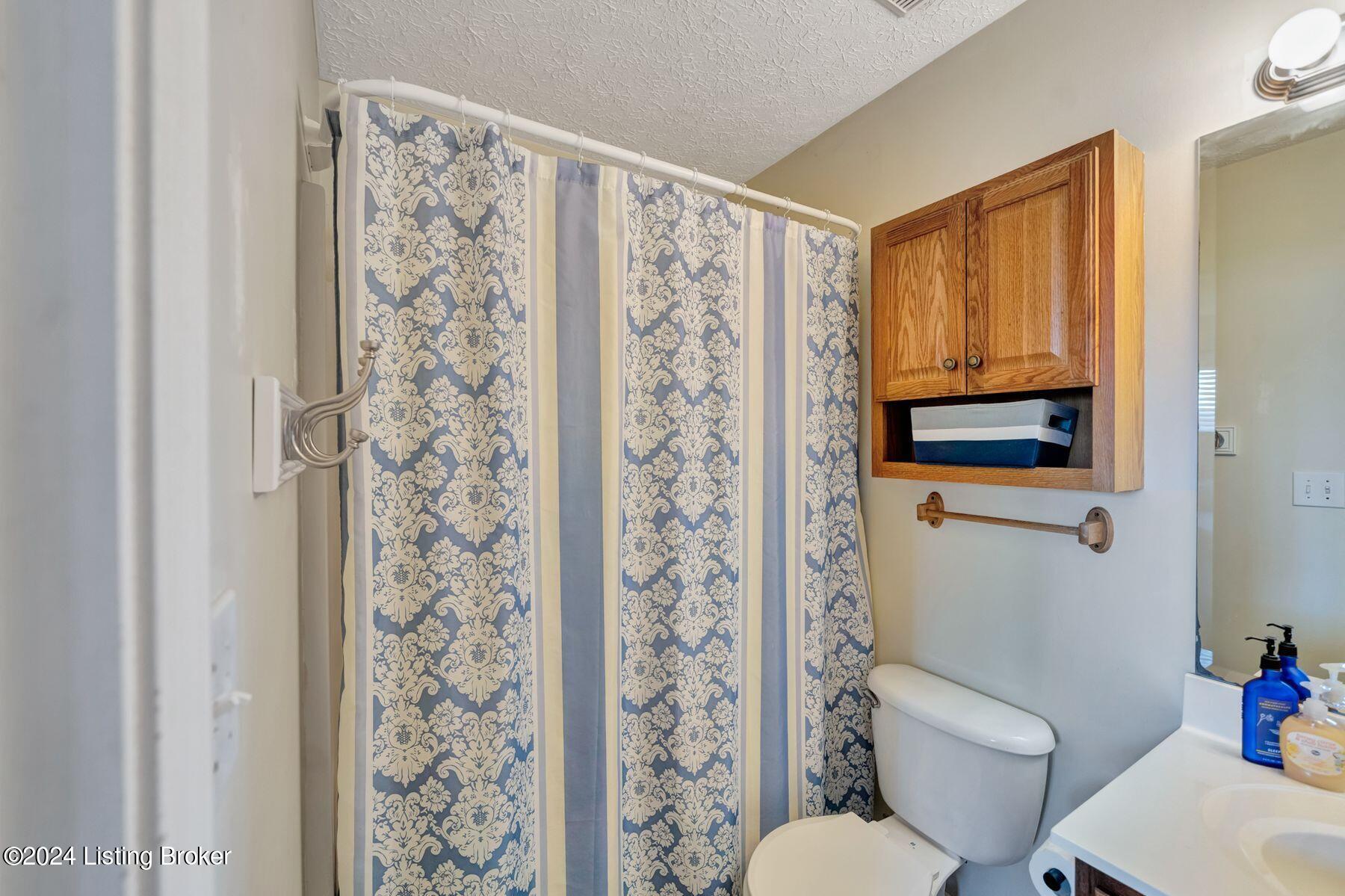 149 Sara Ct
