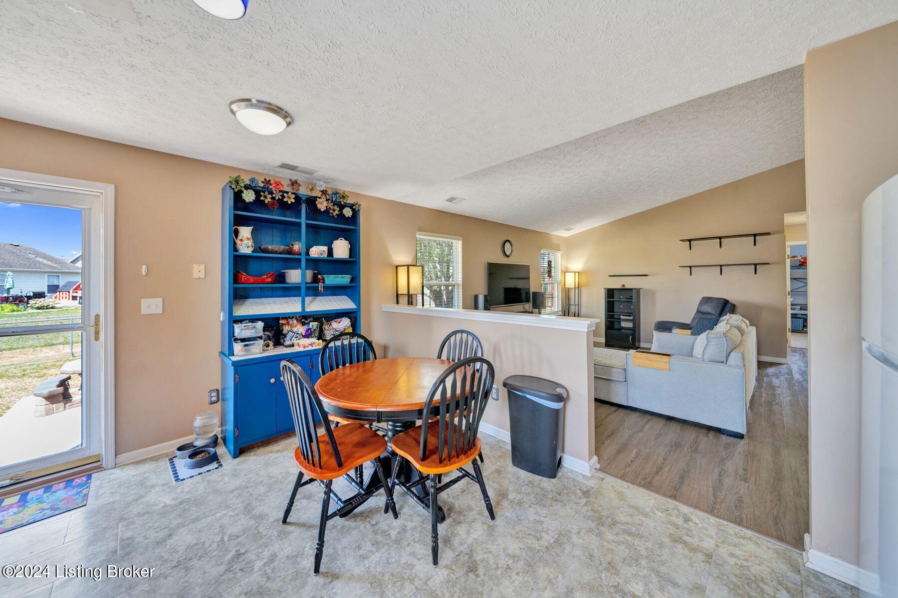 149 Sara Ct