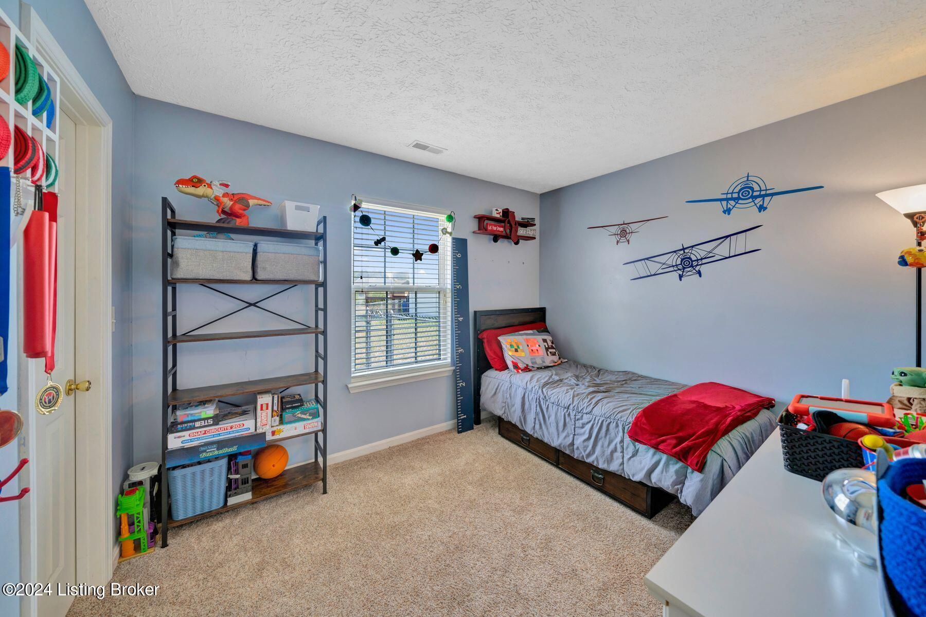 149 Sara Ct