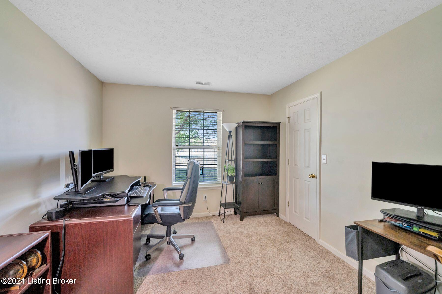 149 Sara Ct