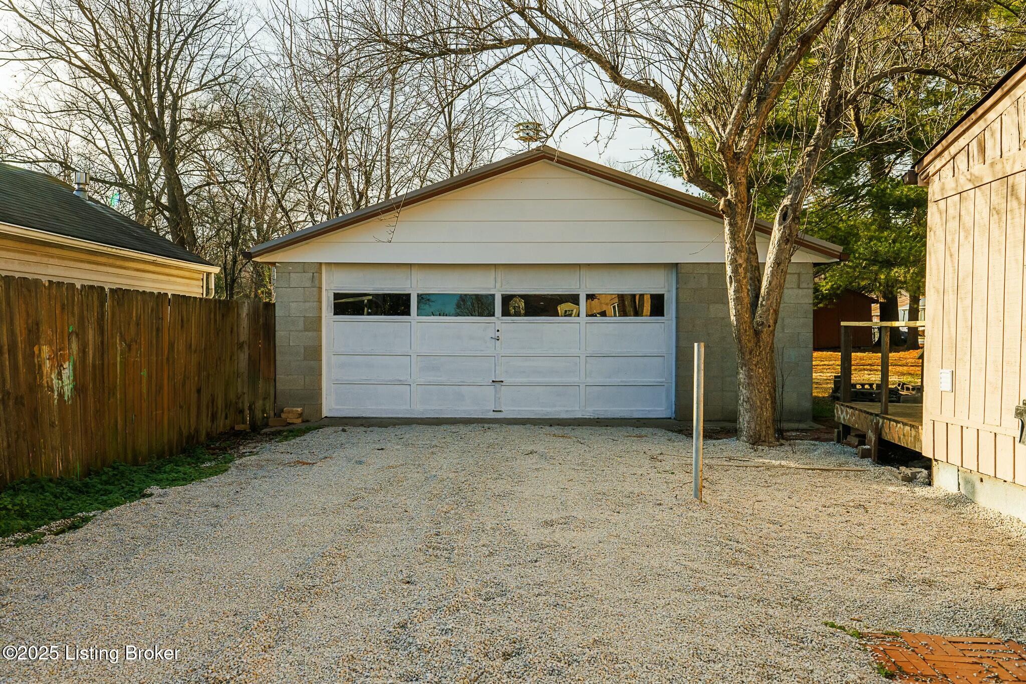5412 Bruce Ave