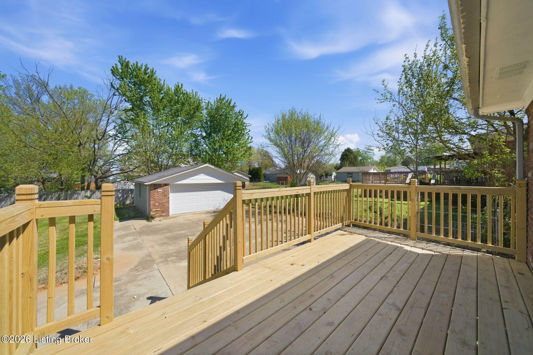 5917 Whispering Hills Blvd