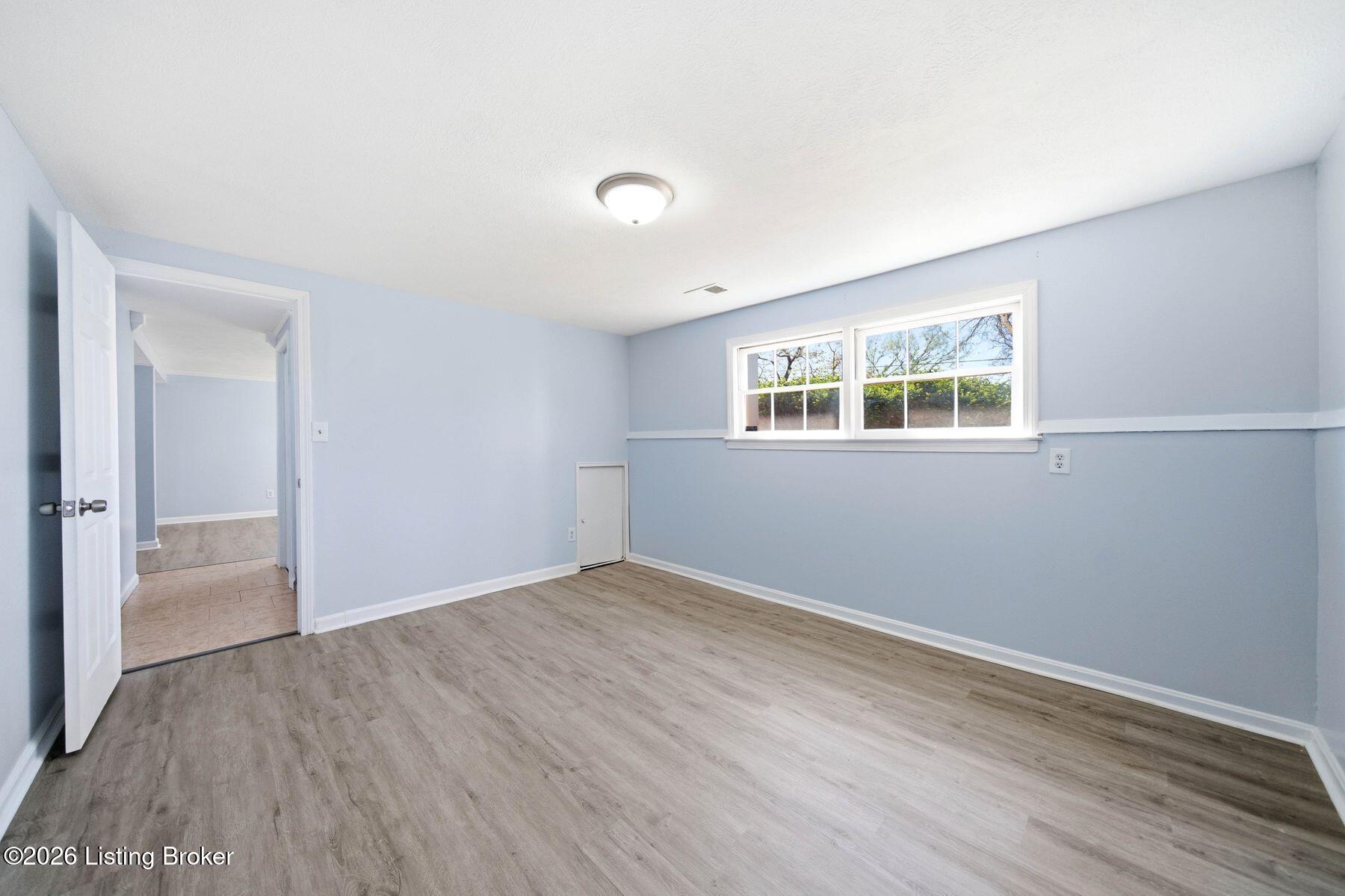 5917 Whispering Hills Blvd