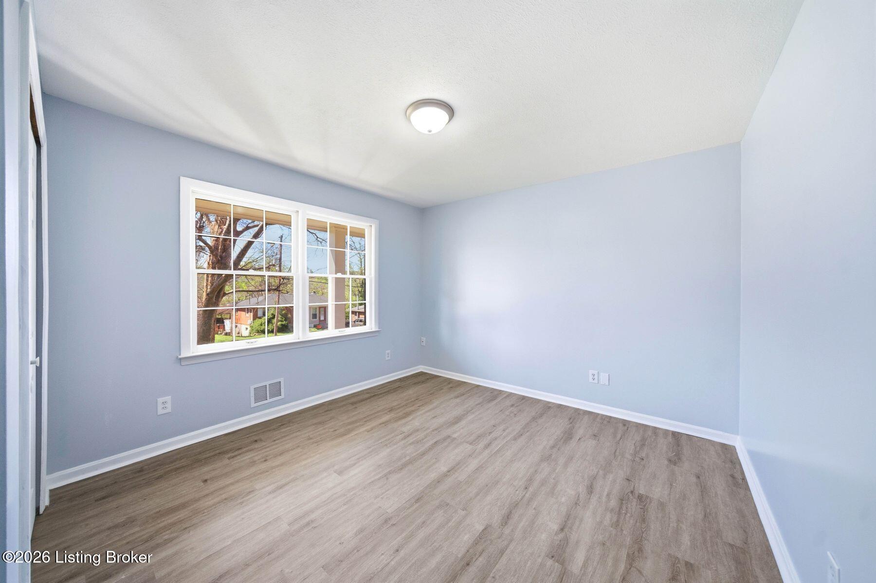 5917 Whispering Hills Blvd