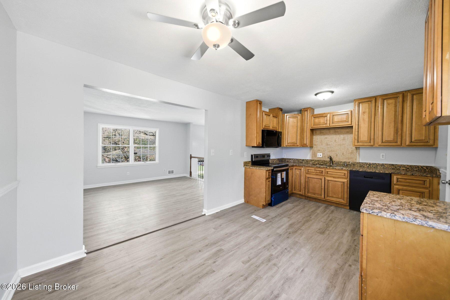 5917 Whispering Hills Blvd