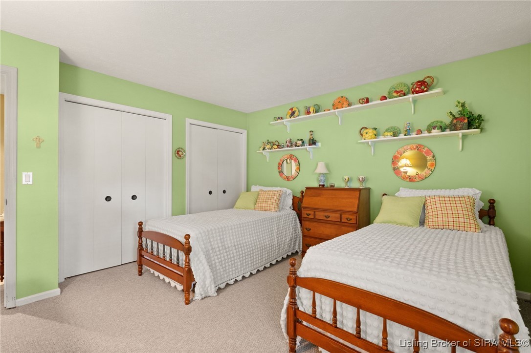 2304 Dunbar Drive