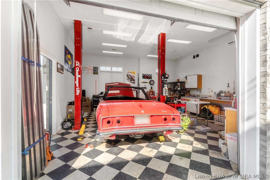 3008 Wolf Lake Boulevard