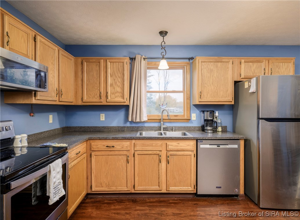 10075 E Blue River Road