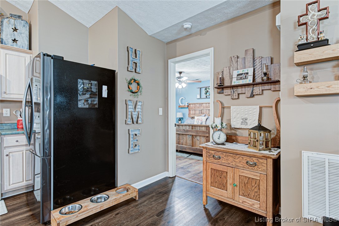 108 Hillside Circle