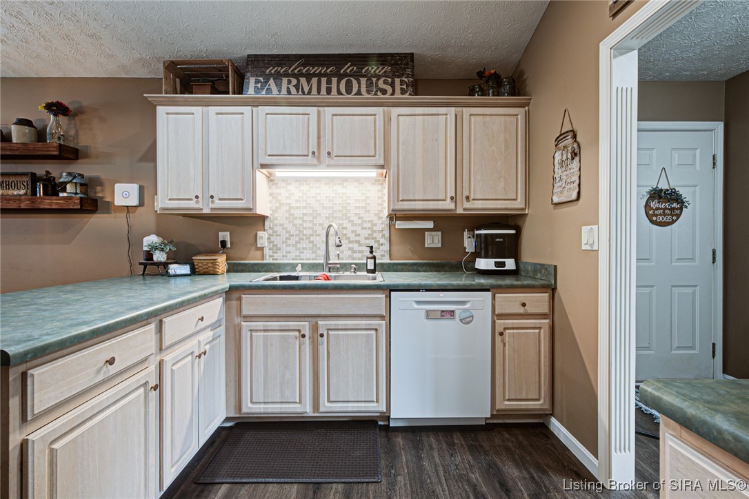 108 Hillside Circle