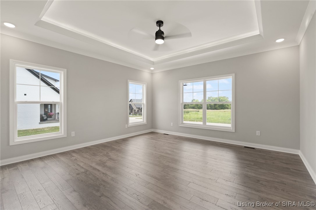 8128 Farming Way