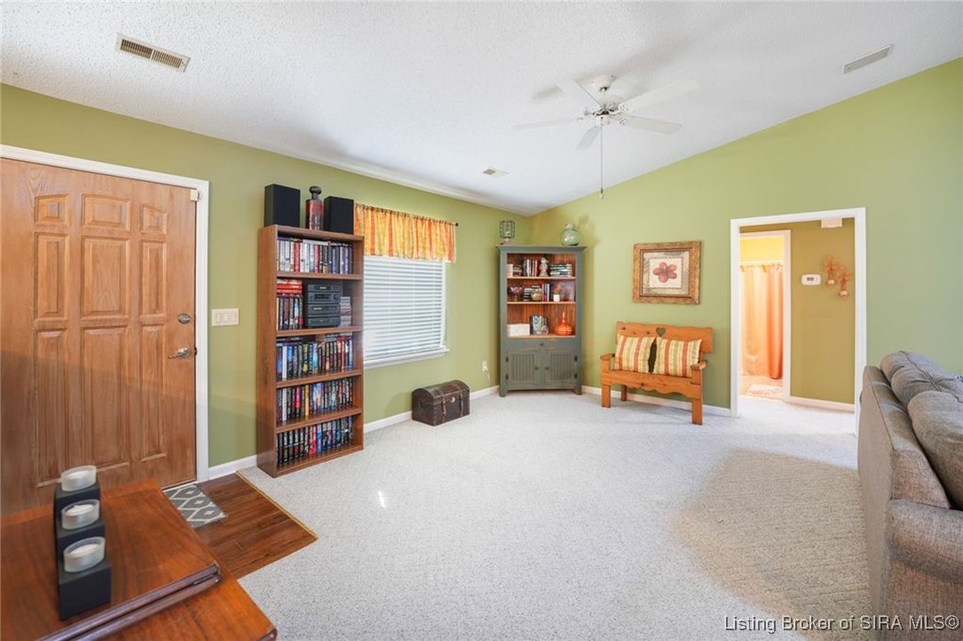 3417 Christopher Trail