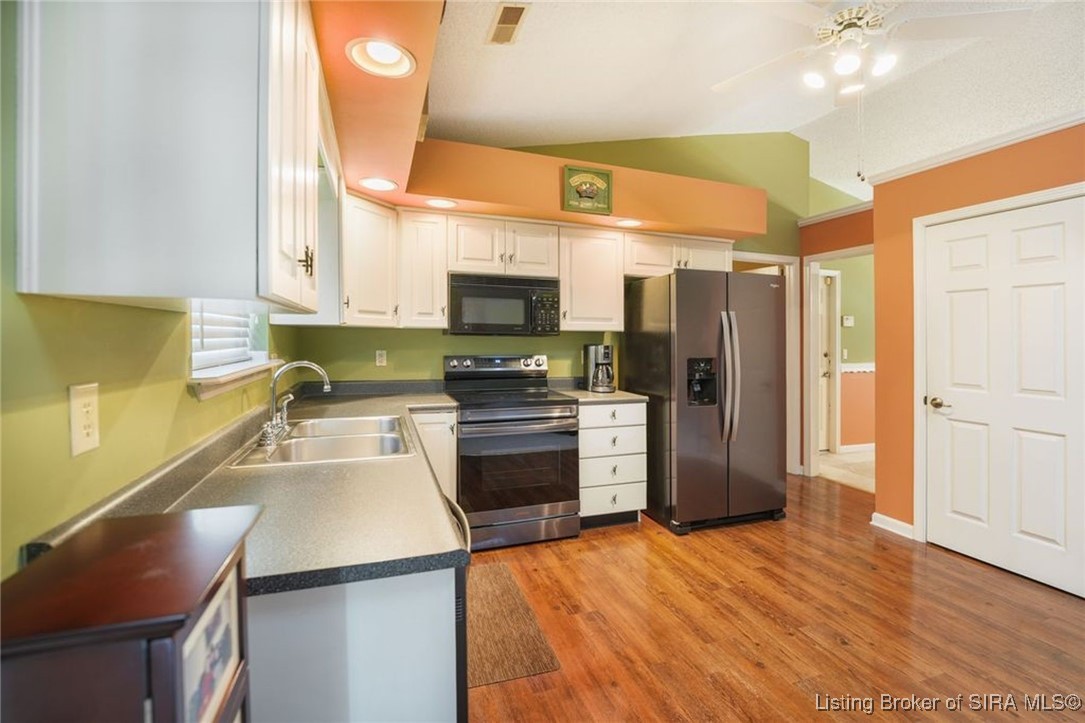 3417 Christopher Trail