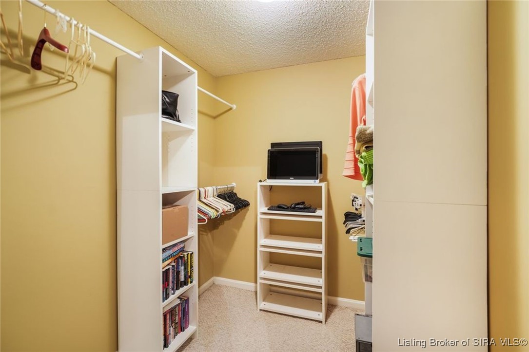 3417 Christopher Trail