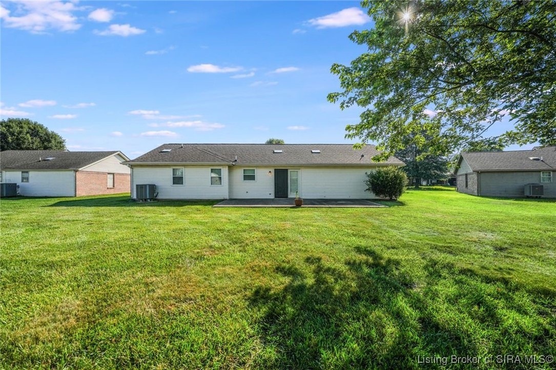 3417 Christopher Trail