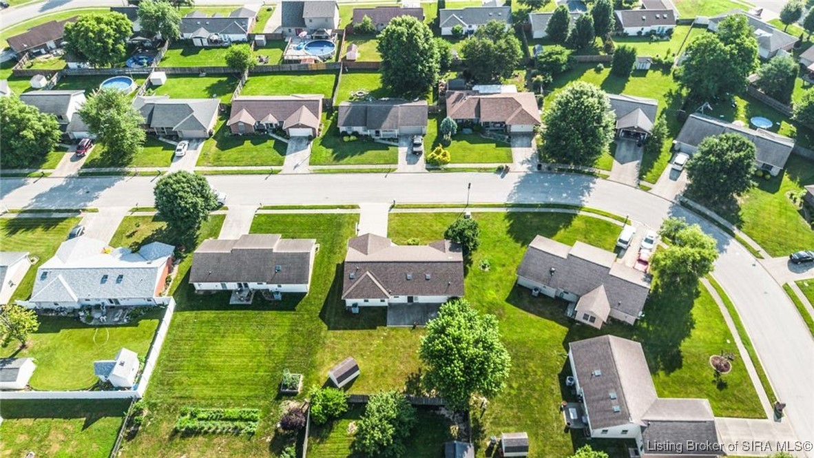 3417 Christopher Trail