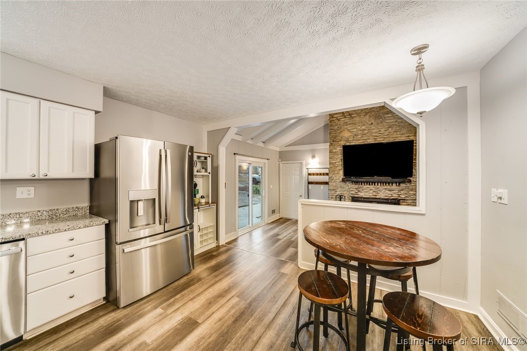 2350 Ridge Crest Drive NE