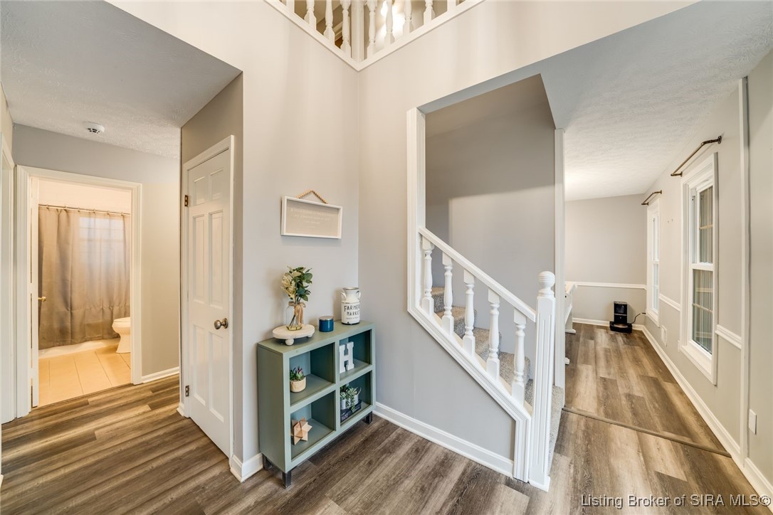 2350 Ridge Crest Drive NE