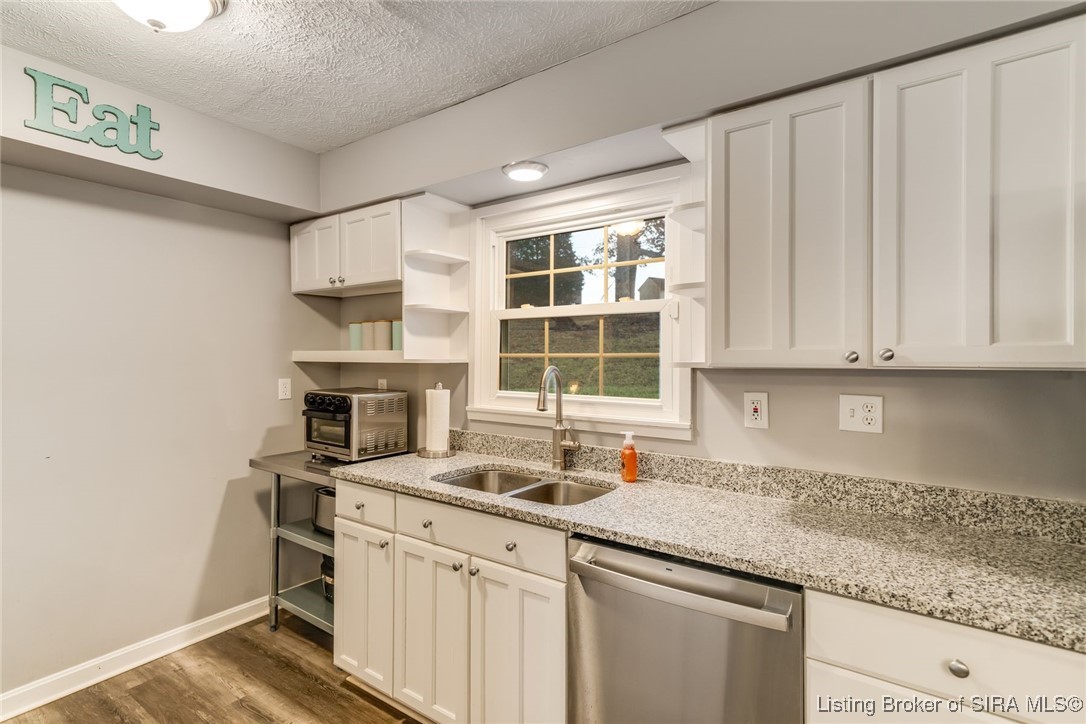 2350 Ridge Crest Drive NE