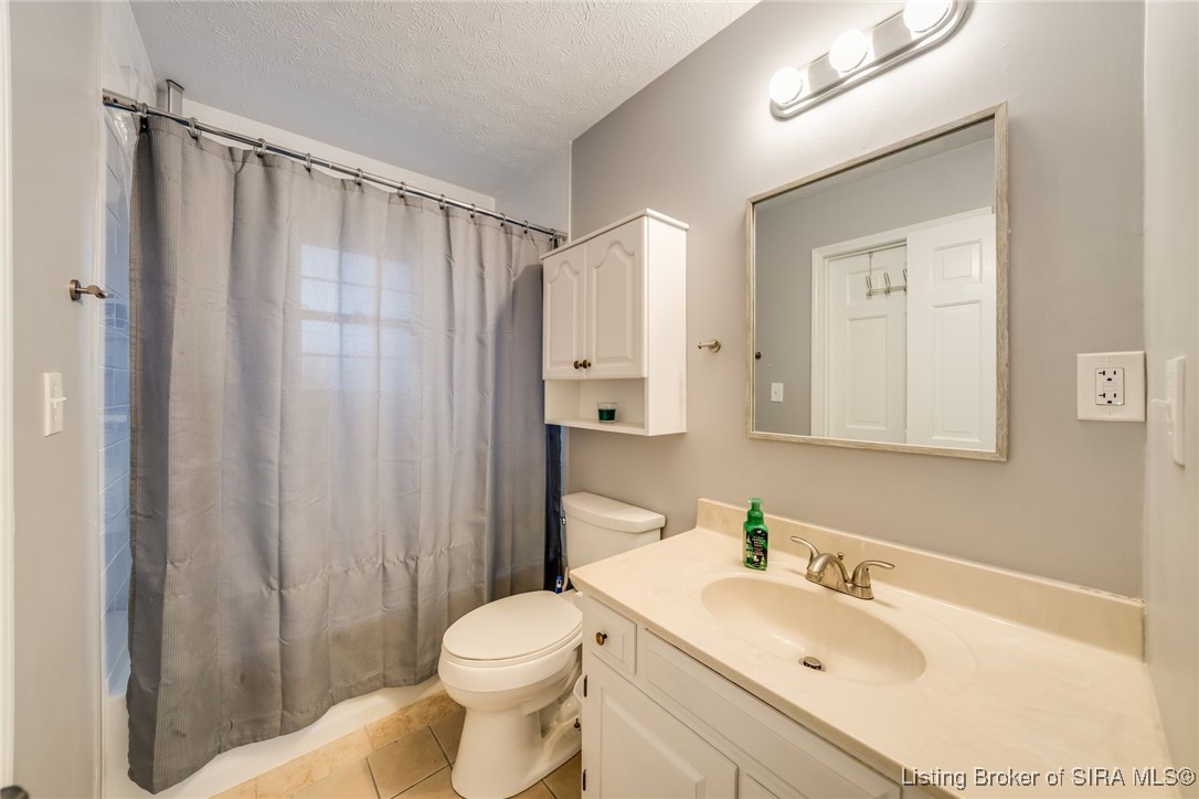 2350 Ridge Crest Drive NE