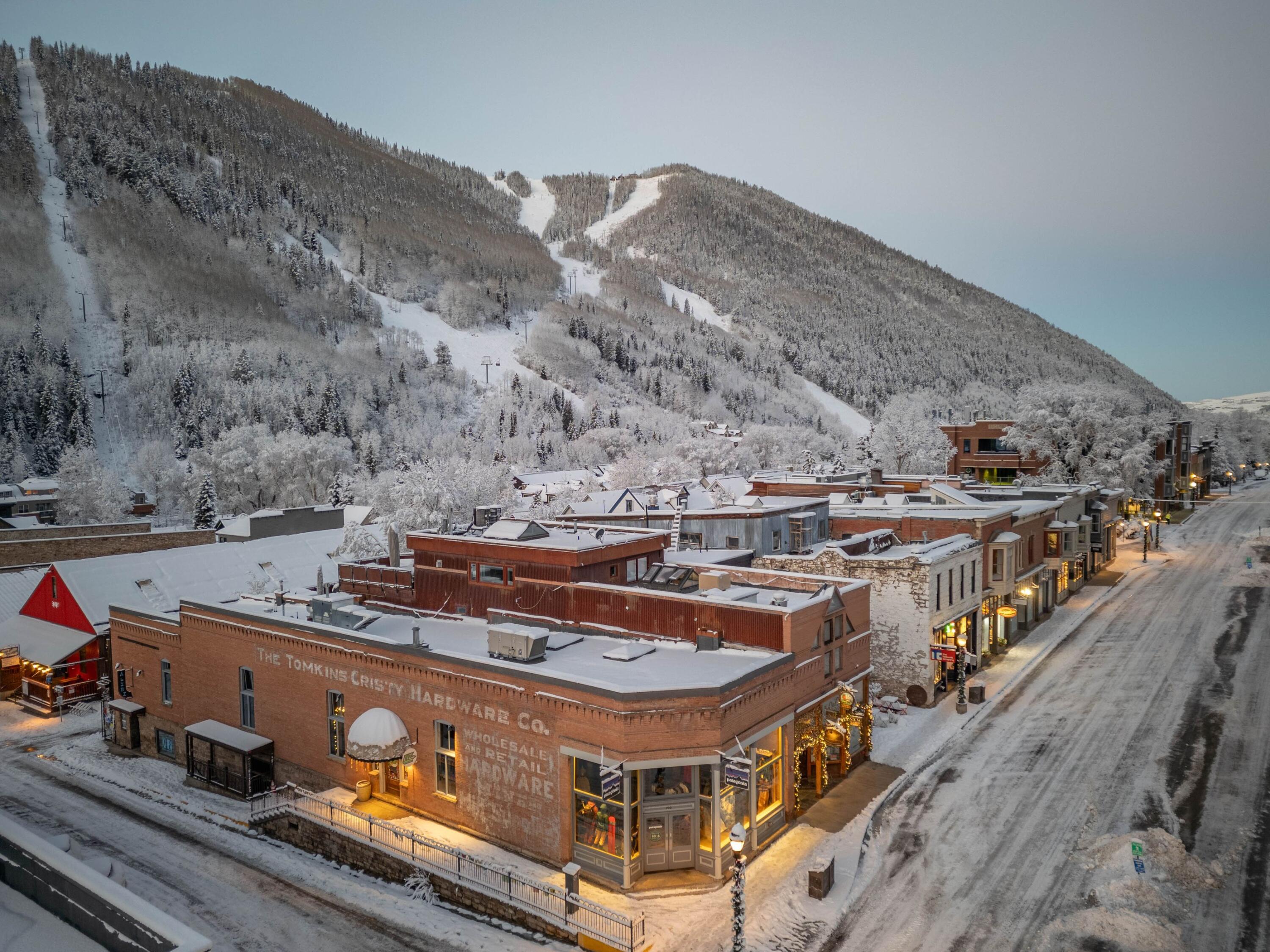 204 W Colorado Avenue