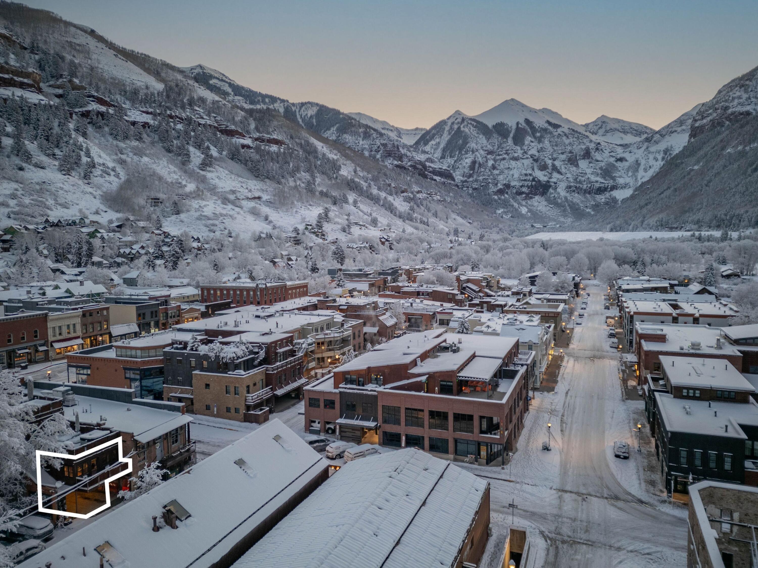 204 W Colorado Avenue