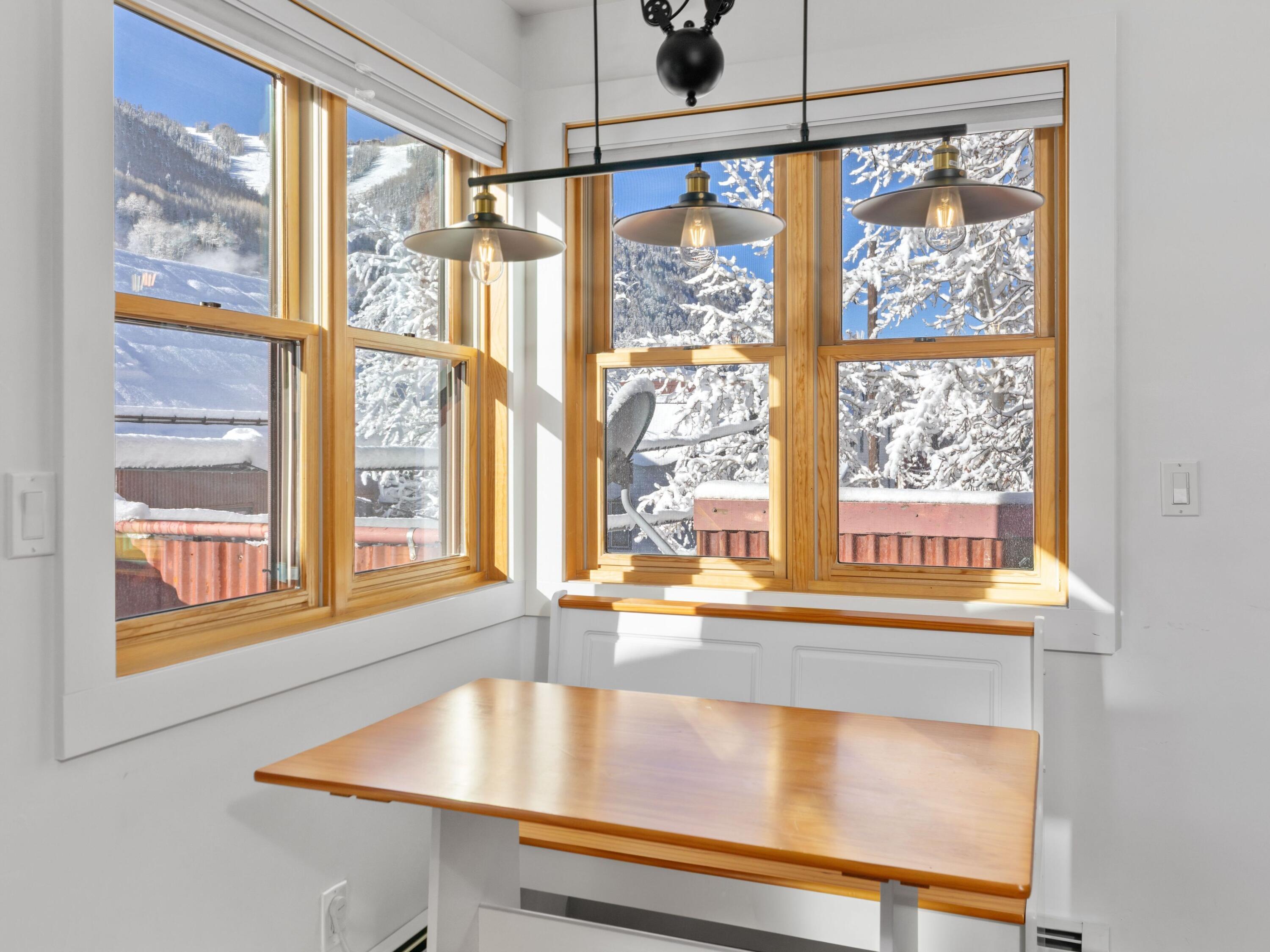 204 W Colorado Avenue