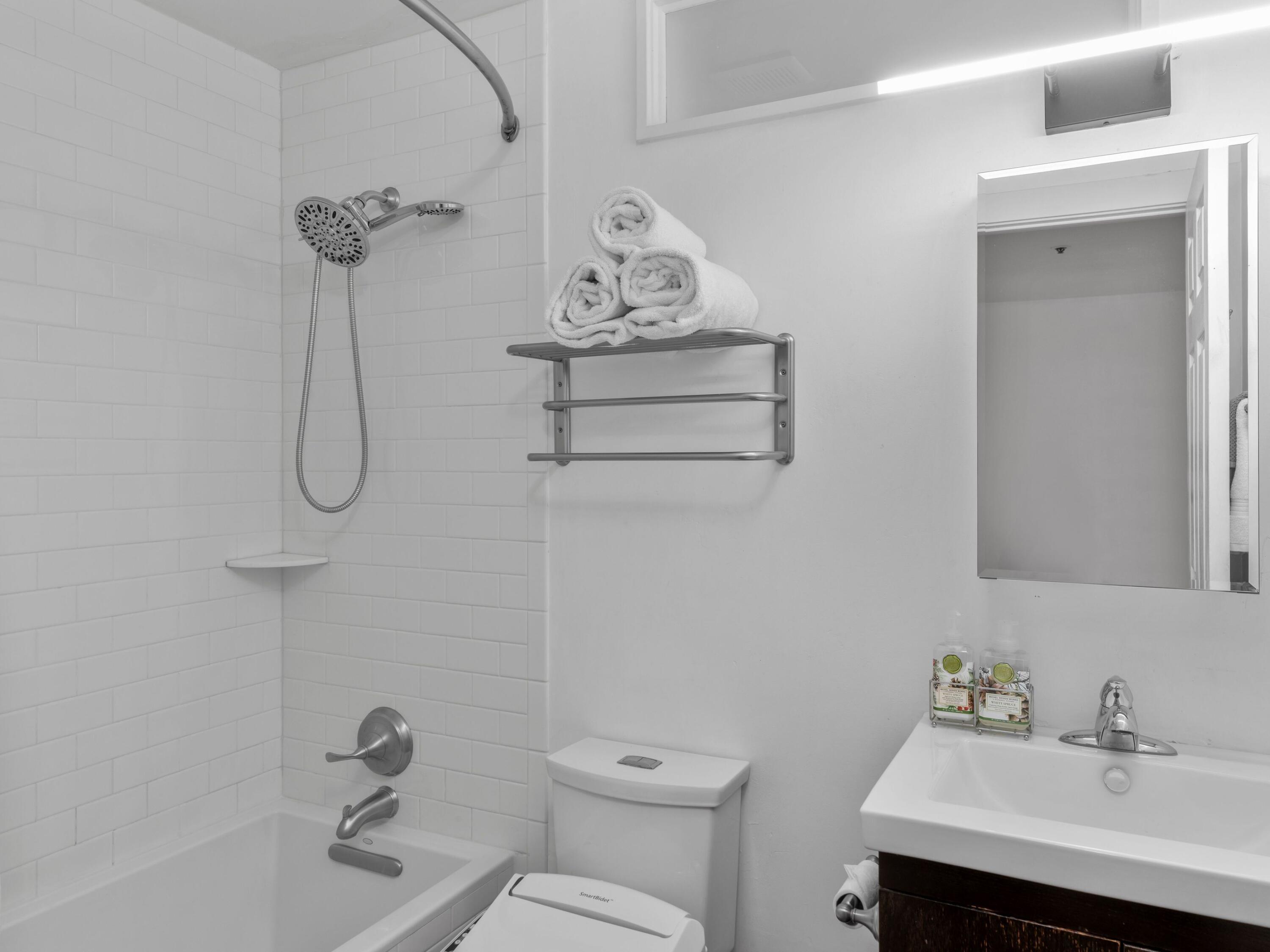 204 W Colorado Avenue