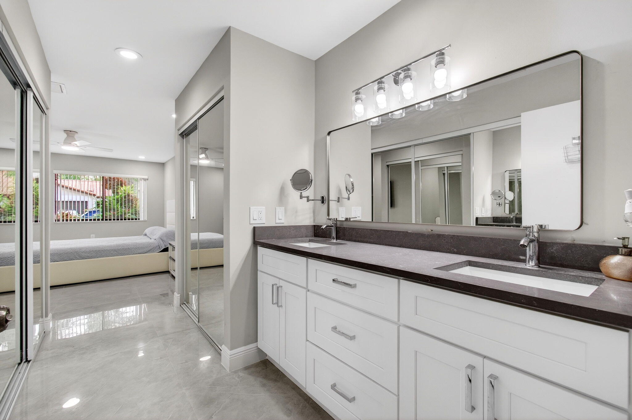 6175 Kings Gate Circle