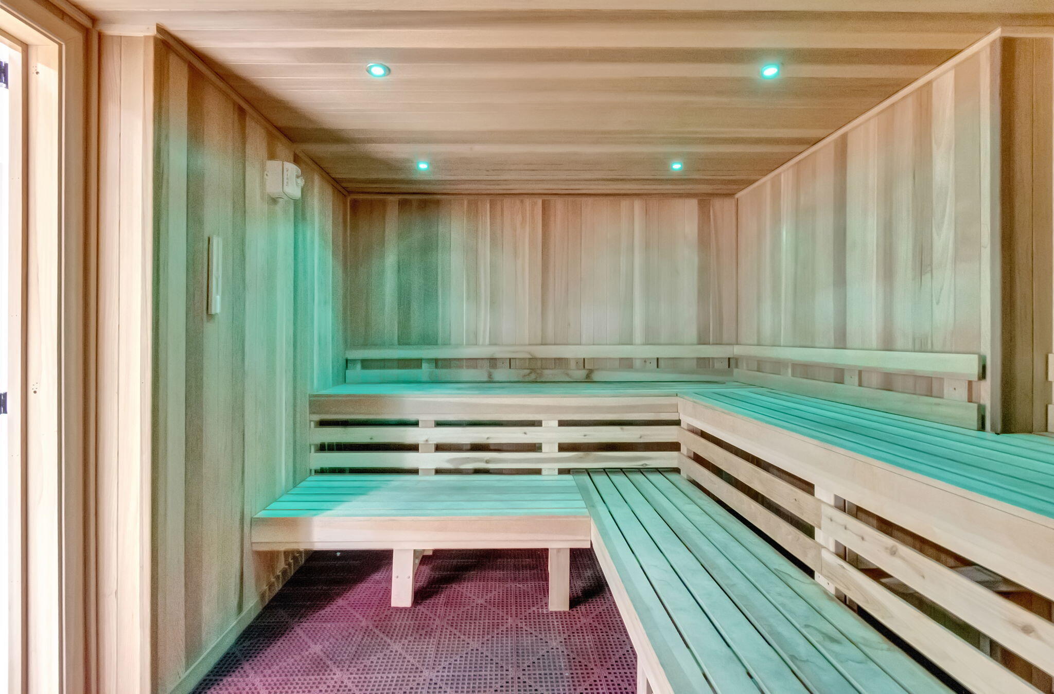 6175 Kings Gate Circle