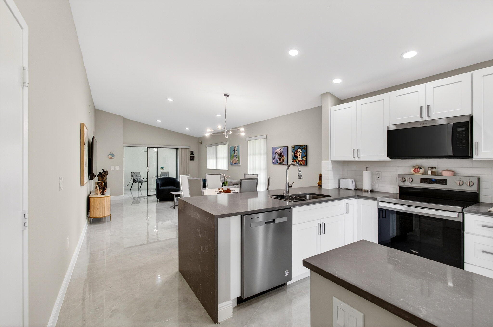 6175 Kings Gate Circle