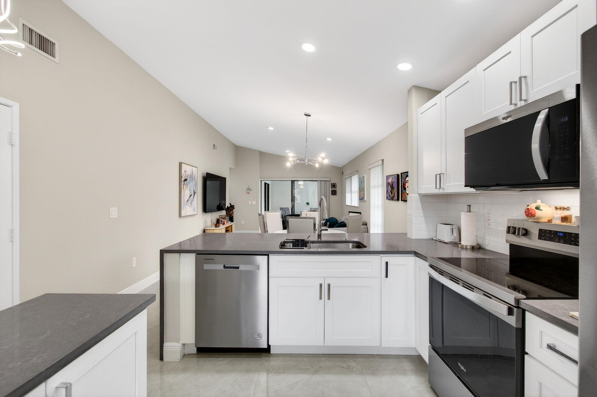 6175 Kings Gate Circle